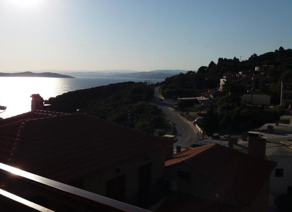 Apartamento Pansion Irini Uranópolis Exterior foto